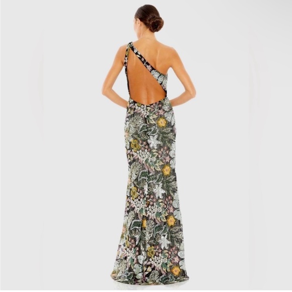 NWT MAC DUGGAL Black Floral 49574
Sequined Embroidered Gown 10 - Picture 6 of 10